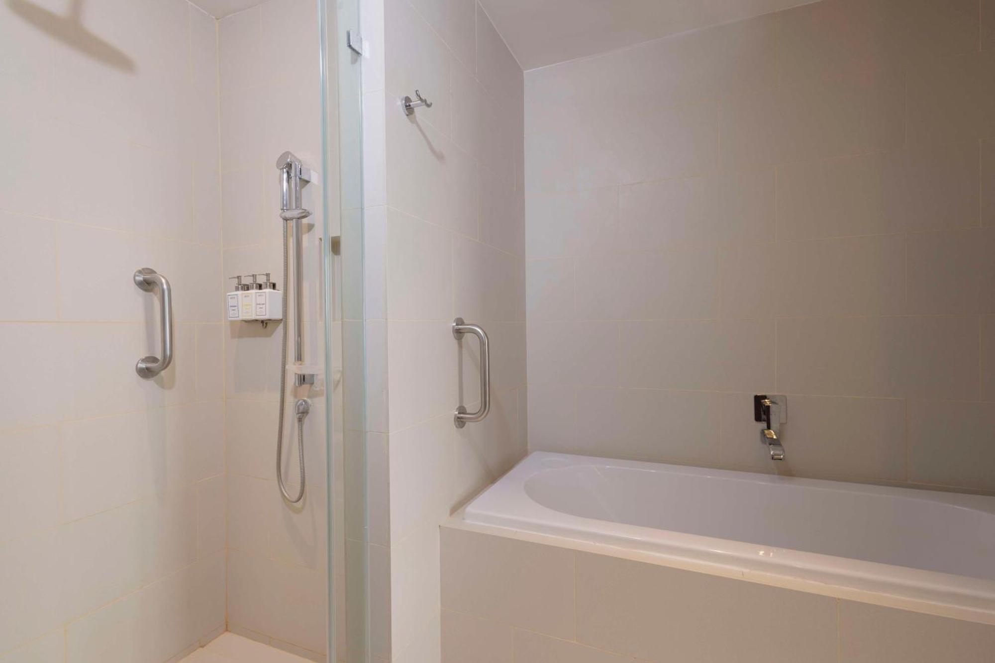 Park Inn By Radisson Iloilo エクステリア 写真